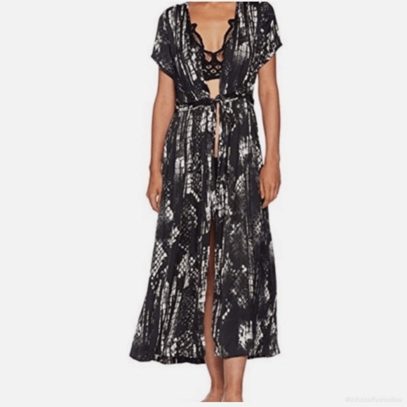 Intimately Free People So Long Robe In Black Combo Snake Print Short Sleeve sz M - Picture 3 of 16